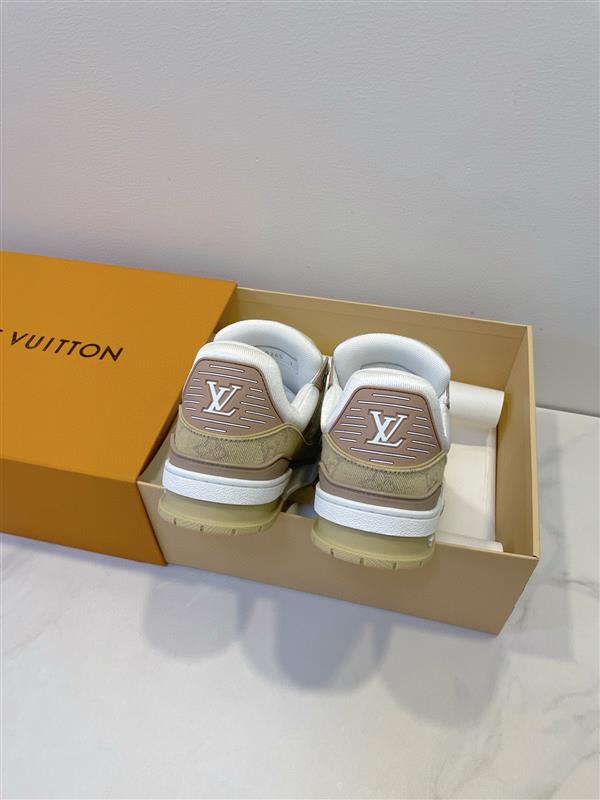 20251128154046915 390